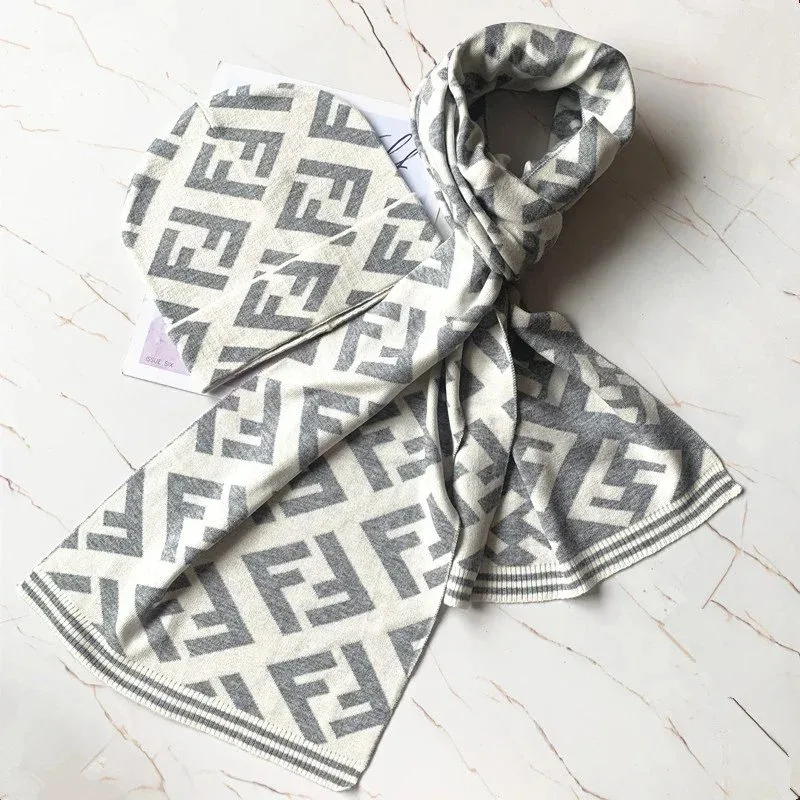 Fendi Iconic FF Logo Scarf Cream/Grey