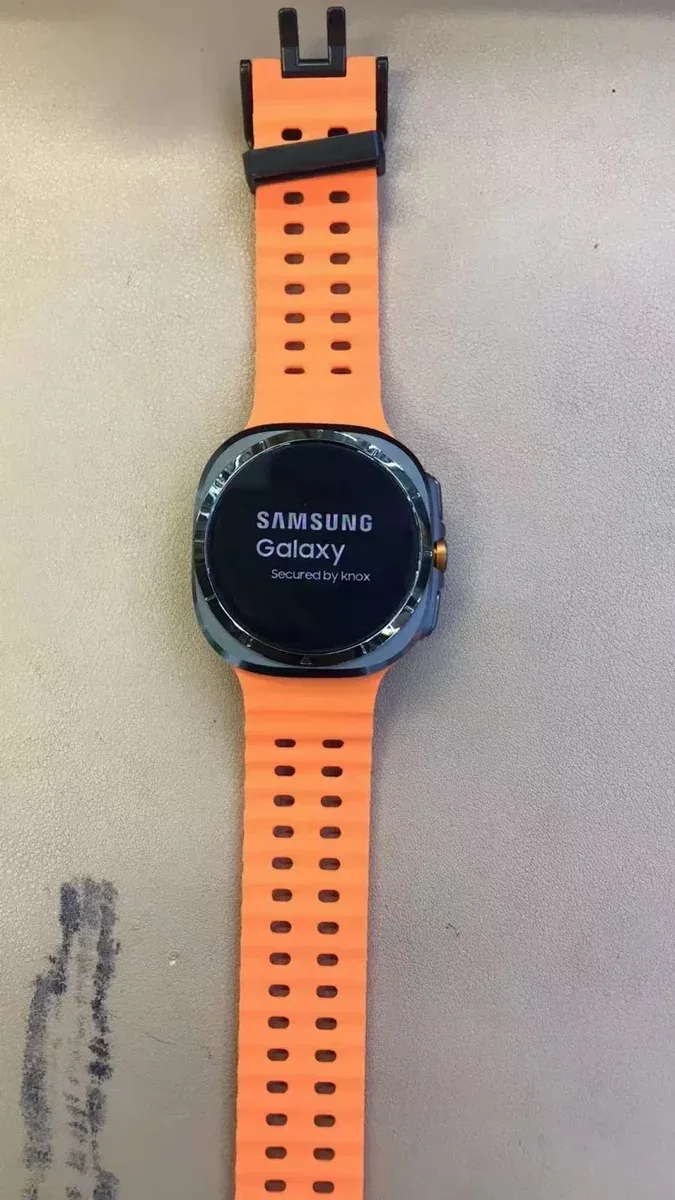 Samsung Galaxy Watch W7orange Smartwatch